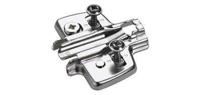 HETTICH 9071663 szerelő talp szétnyíló foglalatokkal és speciális csav. D=5.0 mm